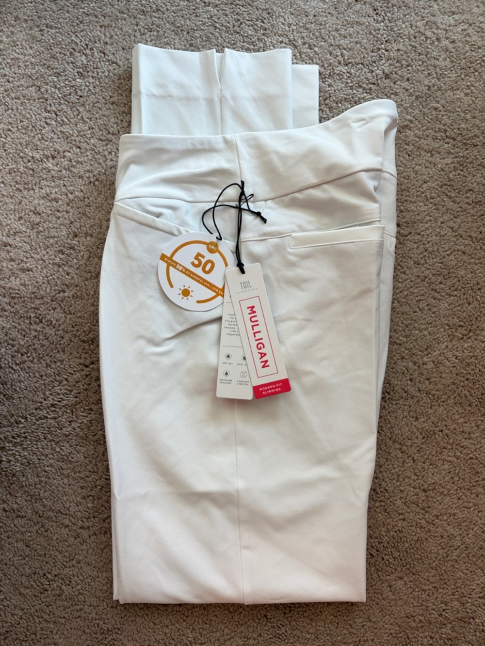 Golf Pants/Tail Mulligan White Ponte Pull-On Capris